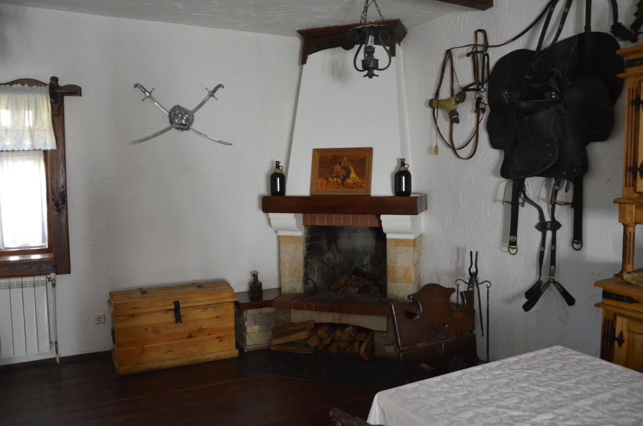 Chumatskiy Shlyah Romankiv エクステリア 写真